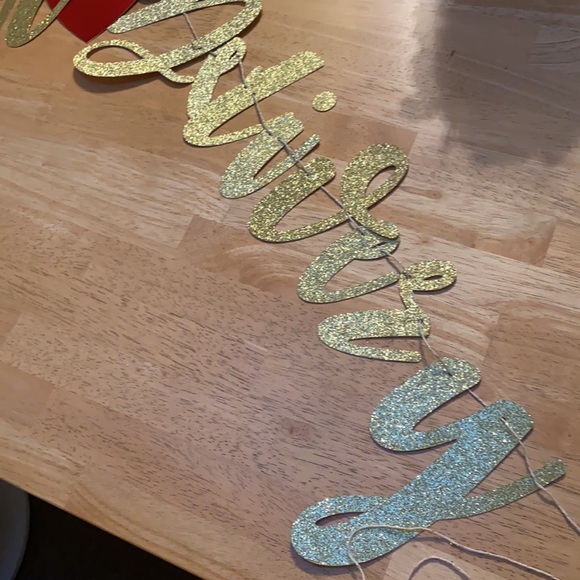 Special delivery with red heart baby girl - Picture 5 of 7